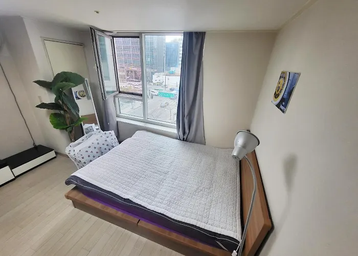 Apartment 3-2501 #5min Gangnam St# Livingroom #sofa #metro Line No2
